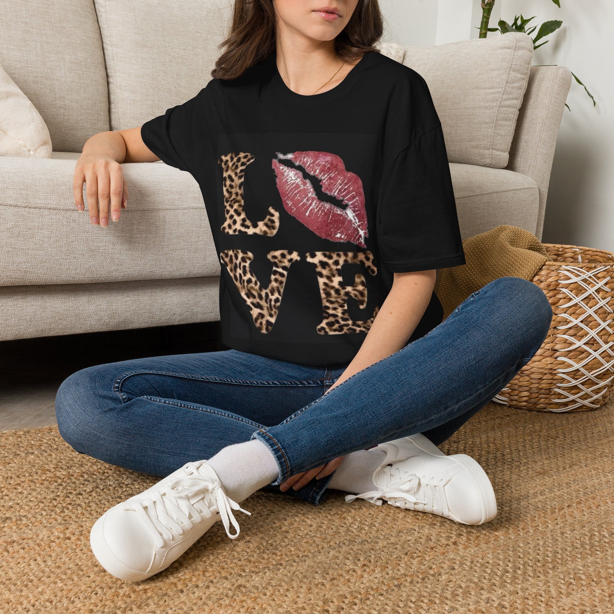 Leopard Kiss Love T-Shirt