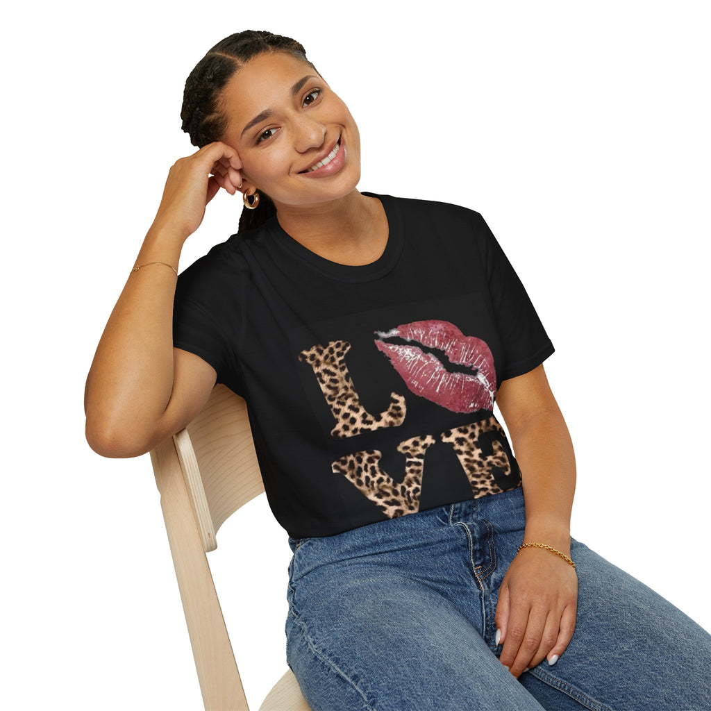 Leopard Kiss Love T-Shirt